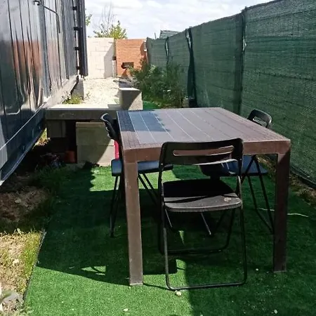 Acogedor Contenedor Maritimo Hecho Un Hogar... Luxury tent