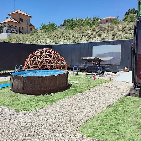 Acogedor Contenedor Maritimo Hecho Un Hogar... Sesena